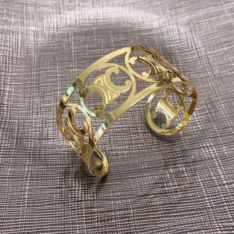 Ce1i*e bracelets